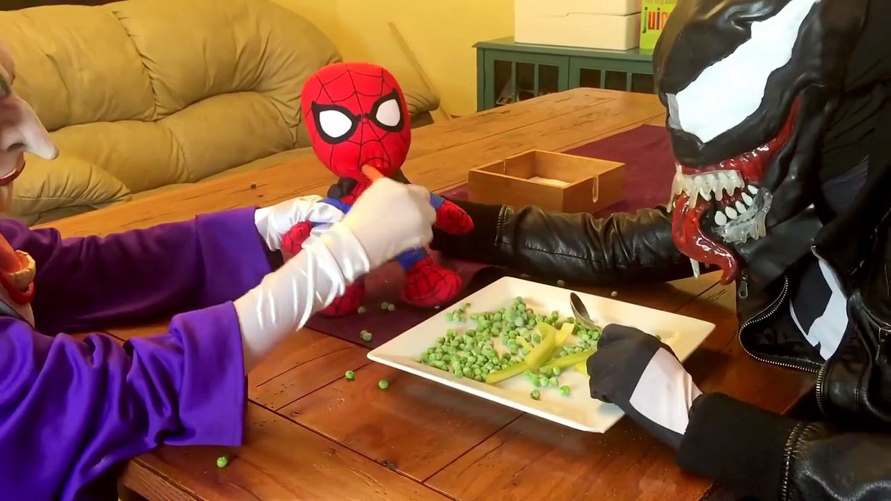 Frozen Elsa vs Joker vs Pink Spidergirl - MEGA Gymnastics Fail! w/ Spiderman - Funny Superheroes :)