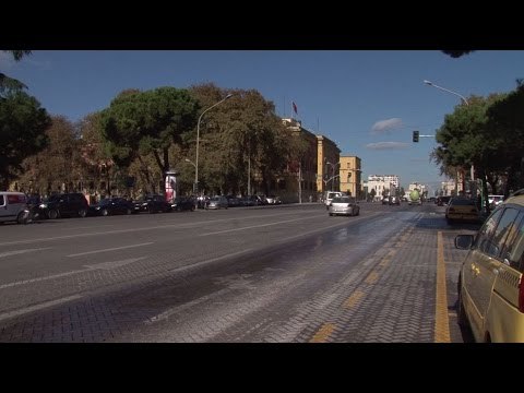 Ditë dimri dhe vere brenda vjeshtës