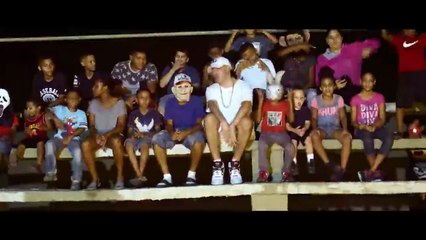 Arcangel - No Vives Asi [Official Video]