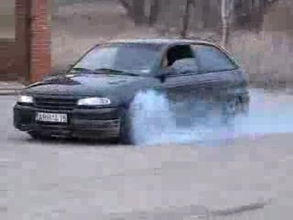 Opel astra 2.0 GSI 16v