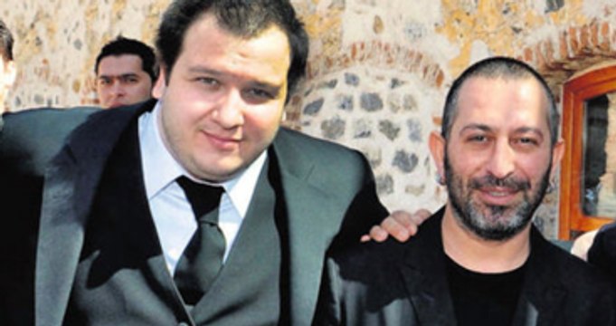 Şahan Gökbakar Reyting Üzerinden Cem Yılmaz'a Gönderme Yaptı