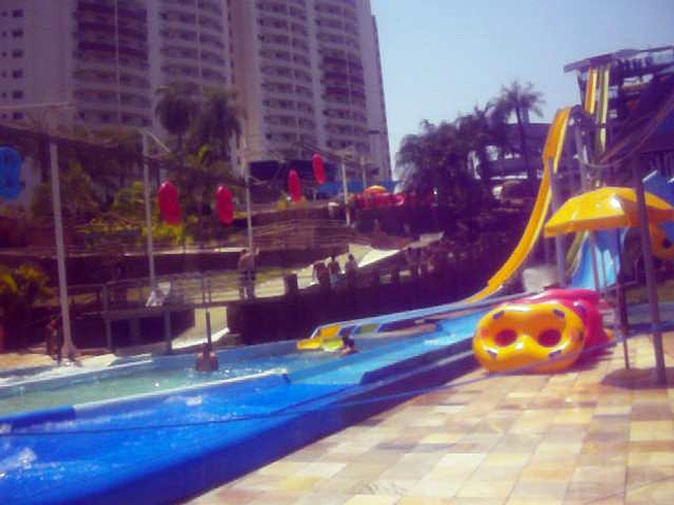 TOBOGAM AQUATICO  EM OLIMPIA S.P.