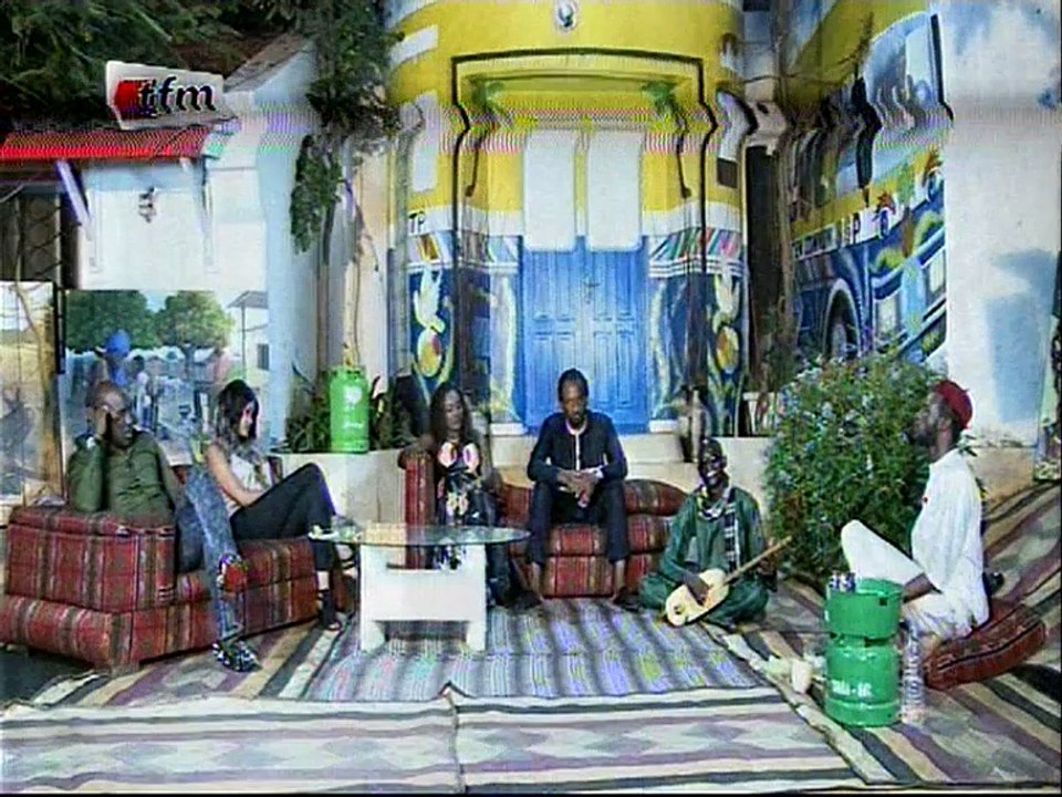 L'affaire du Chicha dans la série: Les acteurs s'excusent mais JOJO fait un coup de gueule en direct