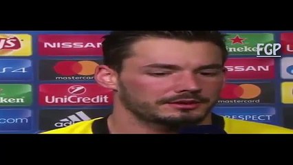 Borussia Dortmund v Sporting 1-0 Roman Burki nach dem Spiel Interview