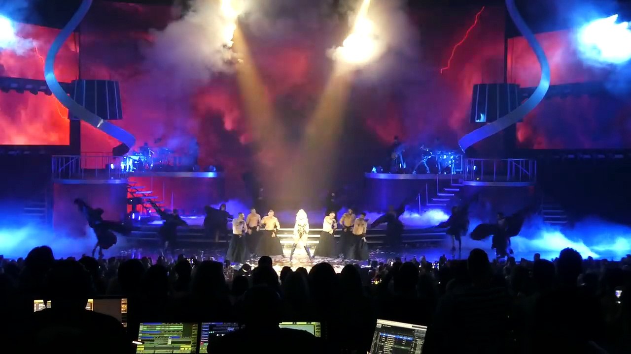 Britney Spears - Baby One More Time_ Oops I did it again - Las Vegas 8 April 2016