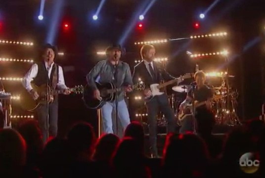 2016 CMA Awards - Jason Aldean and Brooks & Dunn