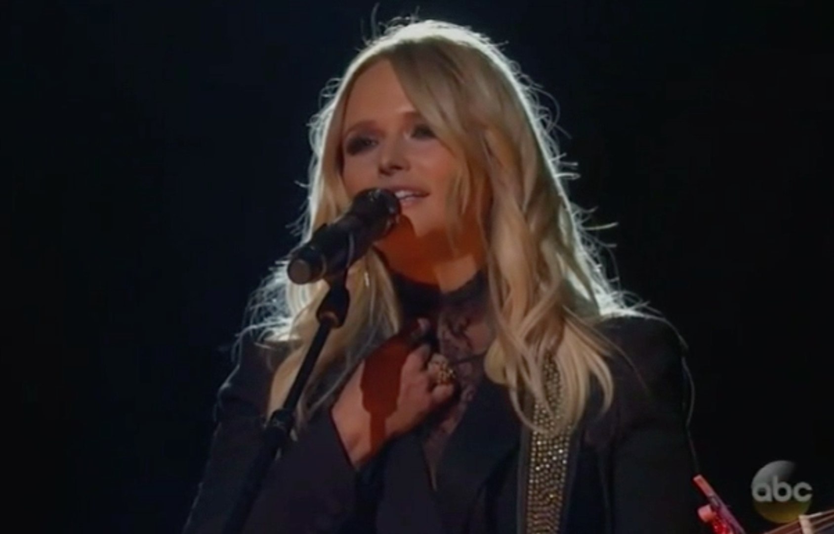 2016 Cma Awards Miranda Lambert Video Dailymotion