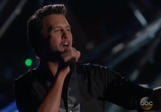 2016 CMA Awards Luke Bryan