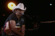 2016 CMA Awards -- Brad Paisley