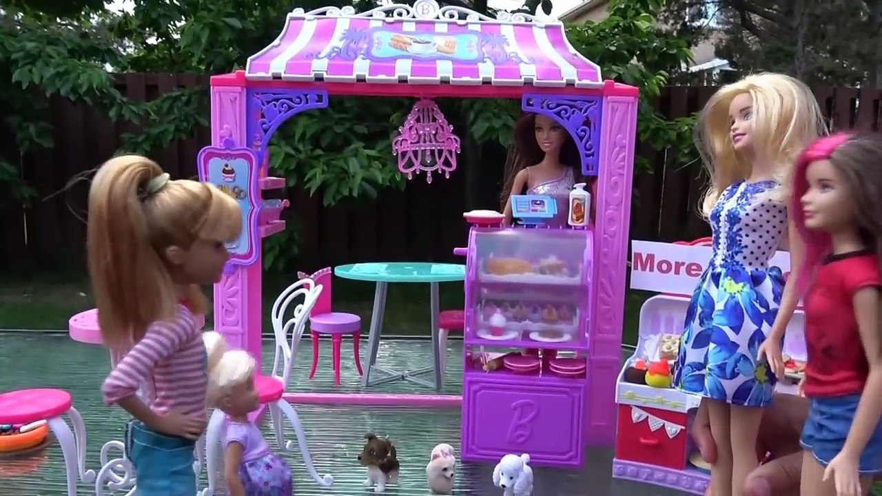 SWEET Treats Bakery ! Bad Puppy ! Barbie and her sisters enjoy Cookies and other Sweets-GNuR1Djx7Io