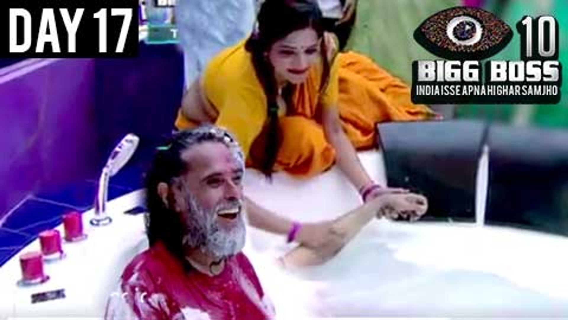 Bigg Boss 10 Day 17 Full Episode Update Monalisa Lopa Give Bath To Swami Om