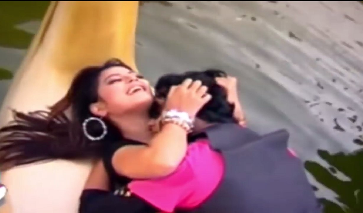 Ronggila Bondhure রঙ্গীলা বন্ধুরে | Open Romantic & Sexy Song 2016
