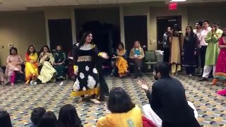 Pashto New Song with Dance 2017