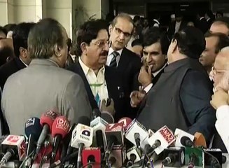 Complete and Clear Video of Fight Between Naeem-ul-Haq and Khurram Nawaz Gandapur