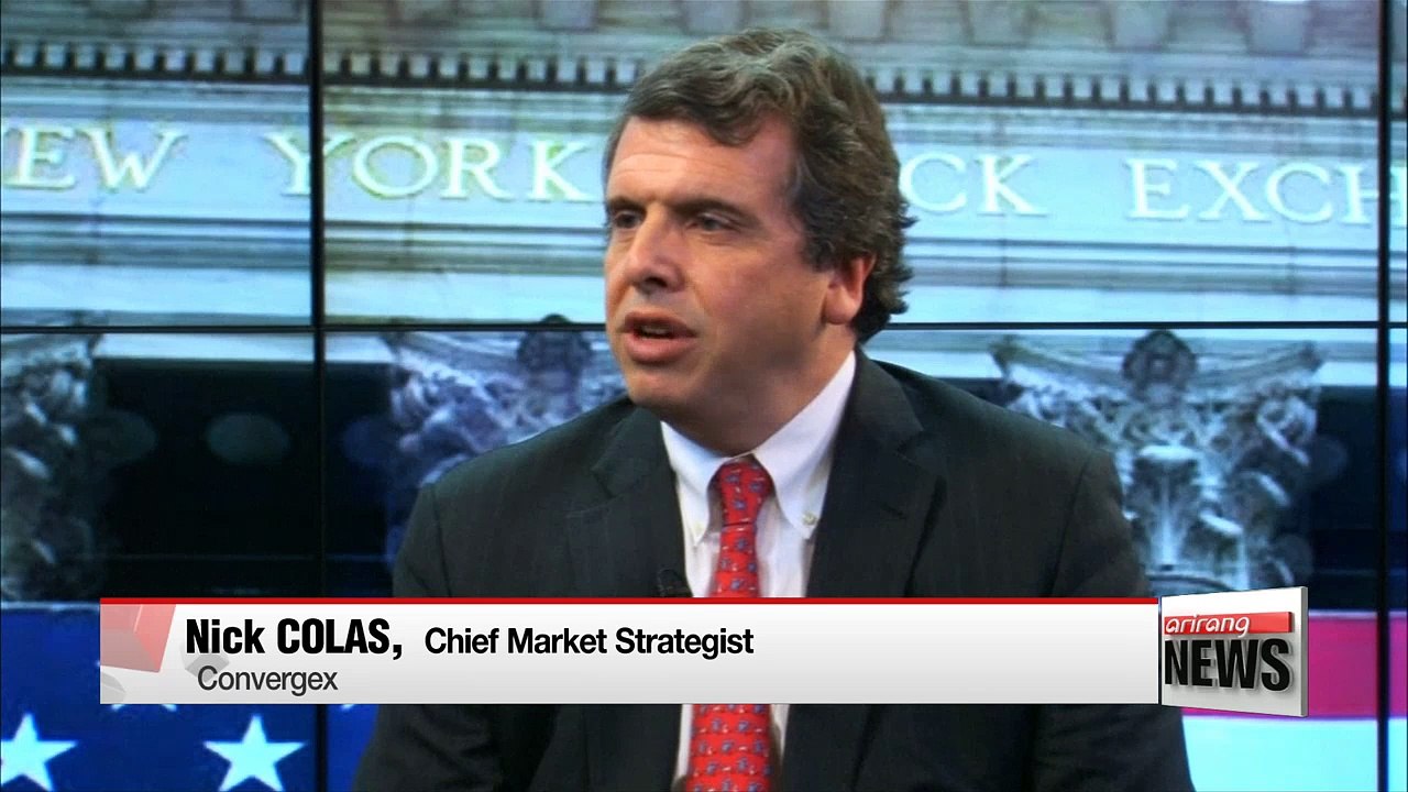 U.S. Federal Reserve keeps rates unchanged, hints at possible hike in December