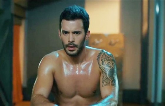 Barış Arduç Sevgilisi Gupse Özay ile Magazin 8'e Konuştu