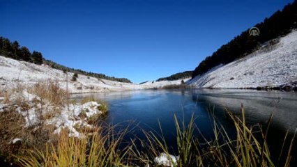 Sarıkamış'taki Ördek Gölü Buz Tuttu