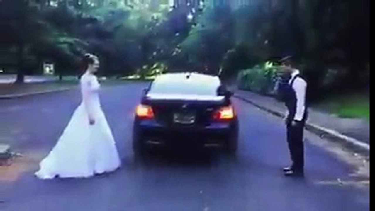 This couple knows how to make an awesome wedding photo.