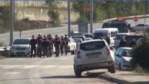 Kocaeli'nde Cezaevi Önünde Açıklama Yapmak İsteyen Hdp'liler Polis İzin Vermedi