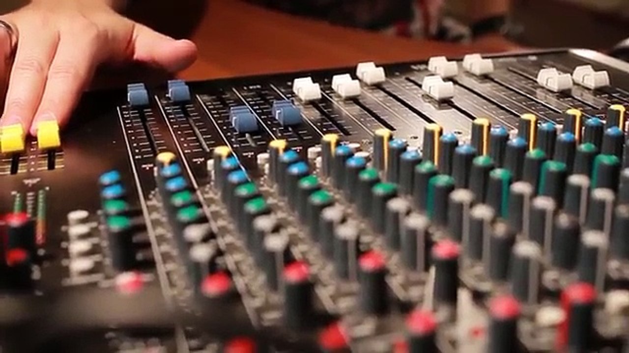 прикольная песня C ДОБРЫМ УТРОМ ЛЮДИ Соня Лапшакова.