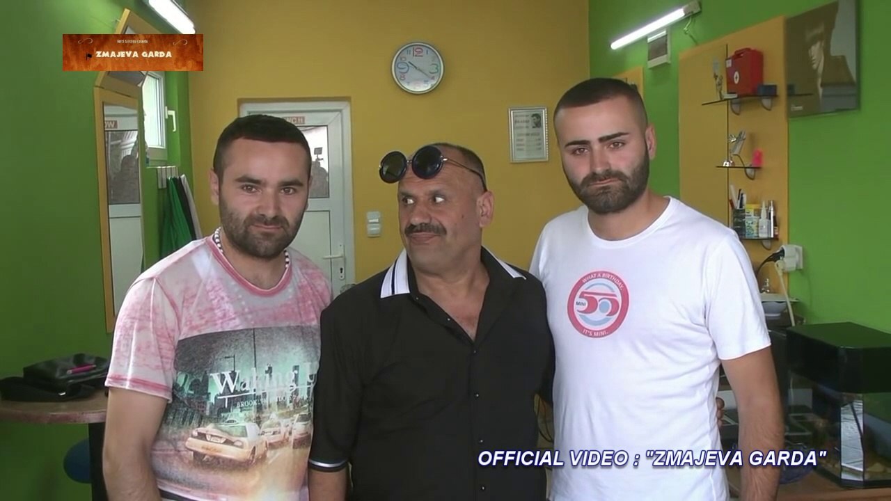 Zmaj u modnom frizerskom salonu