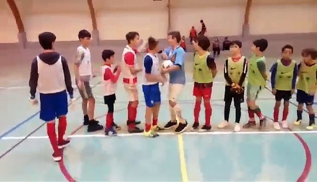 Stage U11/U13/U15 2016 : Revivez l'entrée des joueurs lors de la finale City vs Saint-é!