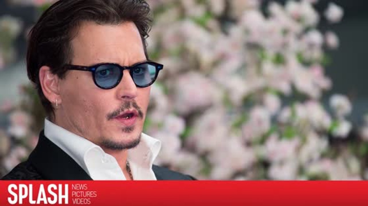 Fans Call for Johnny Depp to be Removed from "Fantastic Beasts" Movie