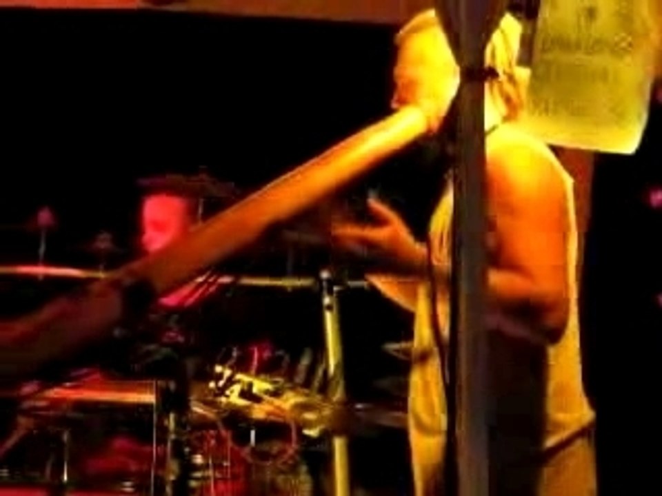 Emdee Live In Darwin 1