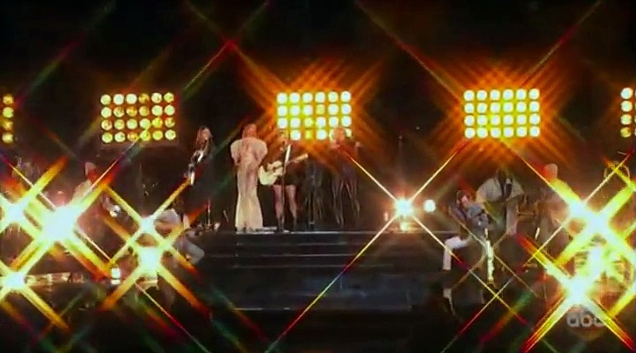 2016 CMA Awards -- Beyoncé and the Dixie Chicks