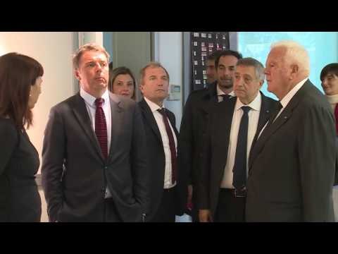 Gallarate (MI) - Visita di Renzi all'azienda Yamamay (03.11.16)