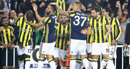 Fenerbahçe, Manchester United'ı 2-1 Mağlup Etti