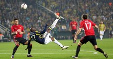 Moussa Sow'un, Manchester United'a Attığı Röveşata Golü Çok Konuşulur