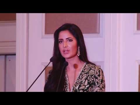 Katrina Kaif receives the Smita Patil Memorail Award for Best Woman Actor - Full Speech