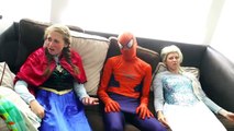 Frozen Elsa Loses Her Dress | Spiderman and Disney Princess Anna w Mary Poppins