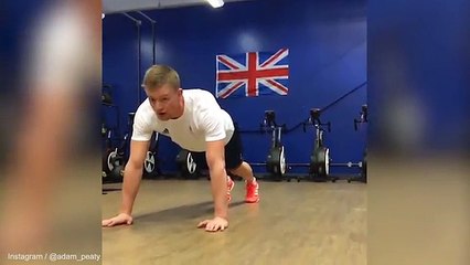 Boy Show Insane Push Up Tricks