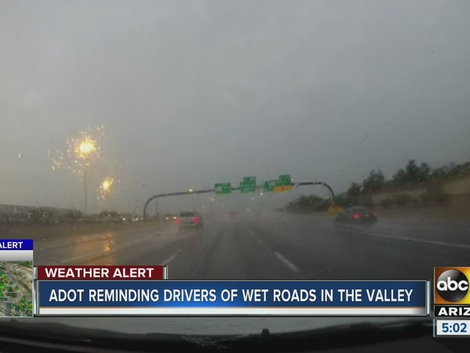 Uh-oh…dust, rain making its way into the Valley