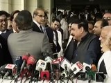 Complete and Clear Video of Fight Between Naeem ul Haq and Khurram Nawaz Gandapur