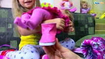 У нас появился малыш - Новая Кукла Играем в дочки матери Видео для детей - Сюрприз для Ярославы