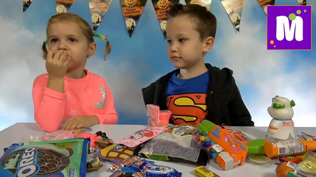 Унитазы OREO у Макса и Кати Японские жвачки меняющие цвет и много других сладостей пробуем конфеты с Хэллоуина 2016