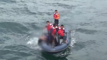 Endonezya'da Alabora Olan Tekne - Cakarta