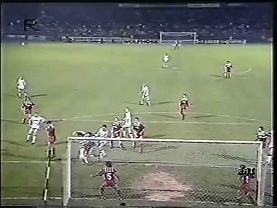 22.10.1986 - 1986-1987 UEFA Cup 2nd Round 1st Leg FC Swarovski Tirol Innsbruck 2-1 Standard Liege