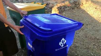 NorCal Waste Trucks Cart Update _ California Refuse Trucks-tjApXlgIvIs