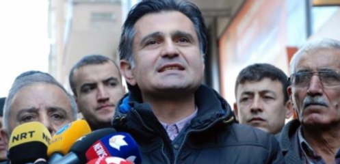 Gözaltına Alınan HDP'li Ziya Pir, Serbest Bırakıldı