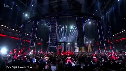 Bachelorette girls show off moves at Melbourne Cup after party