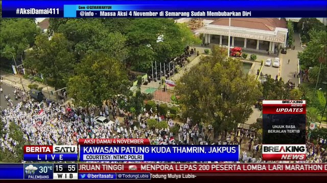 Pantauan Drone Mengenai Demo di Depan Balai Kota Jakarta