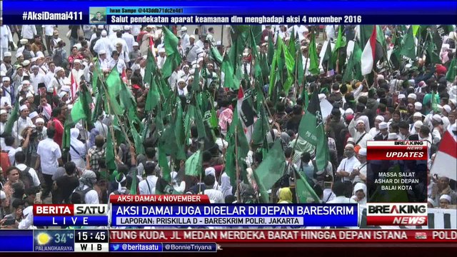 Massa Juga Menggelar Aksi Damai di Depan Bareskrim Polri