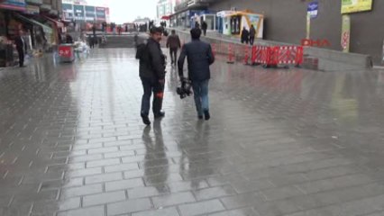 Esenyurt'ta Hdp Gözaltılarını Protesto Eden Gruba Müdahale