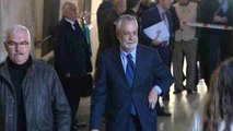 El juez abre juicio oral contra Chaves y Griñán en el caso de los ERE