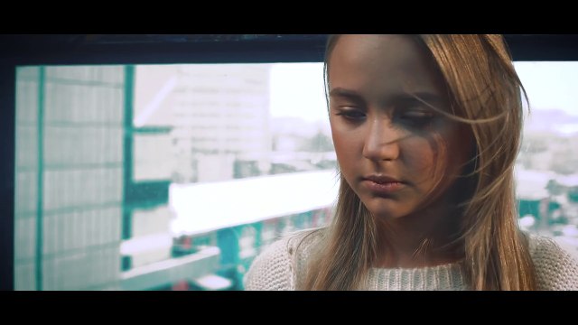 Катя Адушкина & Даша Щербакова - Улететь (клип)