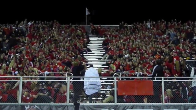 Quand Moïse débarque en plein millieu d'un match de football américain